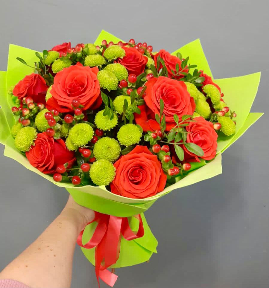 Букет цветов из: Хризантемы и Розы в Юрцово