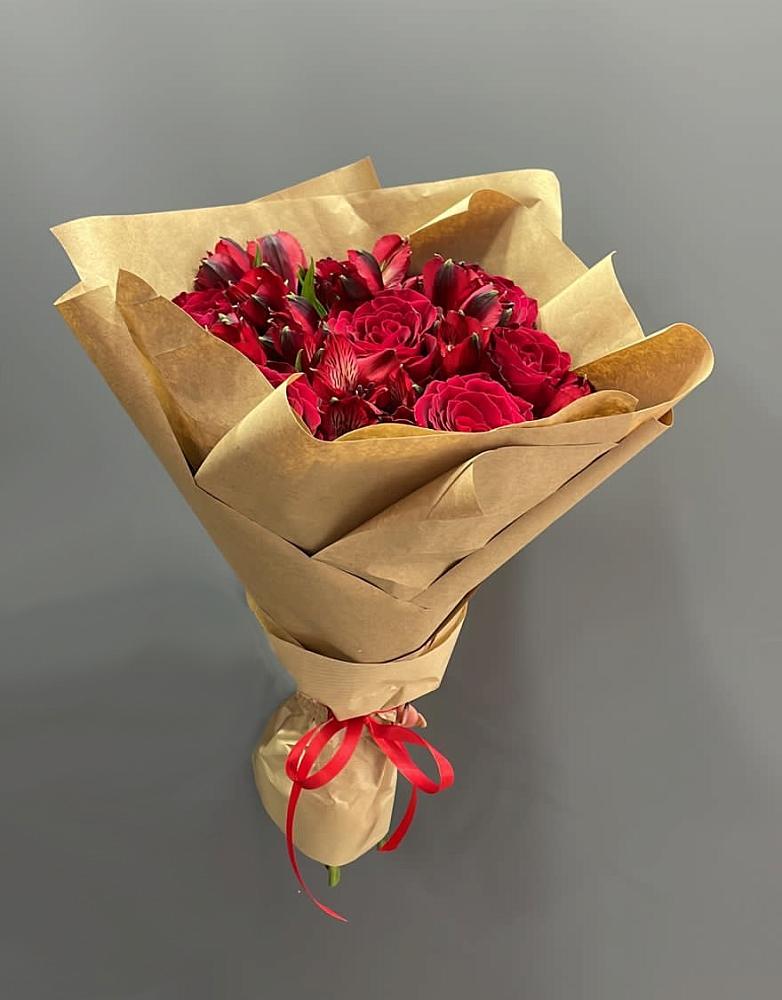 Букет цветов из: Альстромерии и Розы в Юрцово