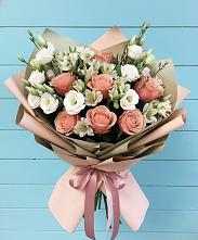 Букет цветов из:  Розы, Альстромерии и Лизиантусы в Юрцово