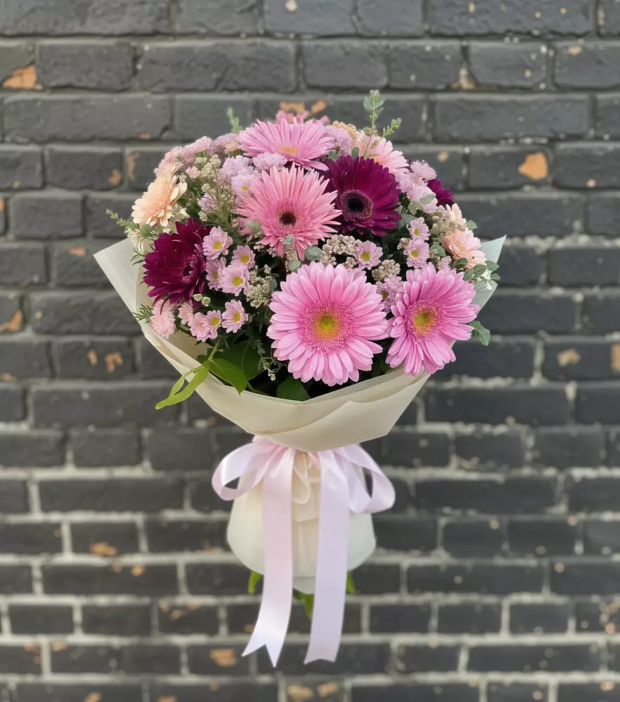 Букет цветов из: Герберы и Хризантемы в Юрцово