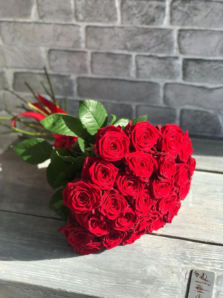 Букет Красные розы Фридом в Юрцово
