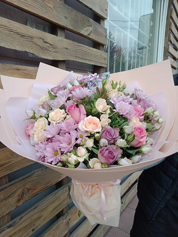 Букет цветов из: Розы и Хризантемы в Юрцово