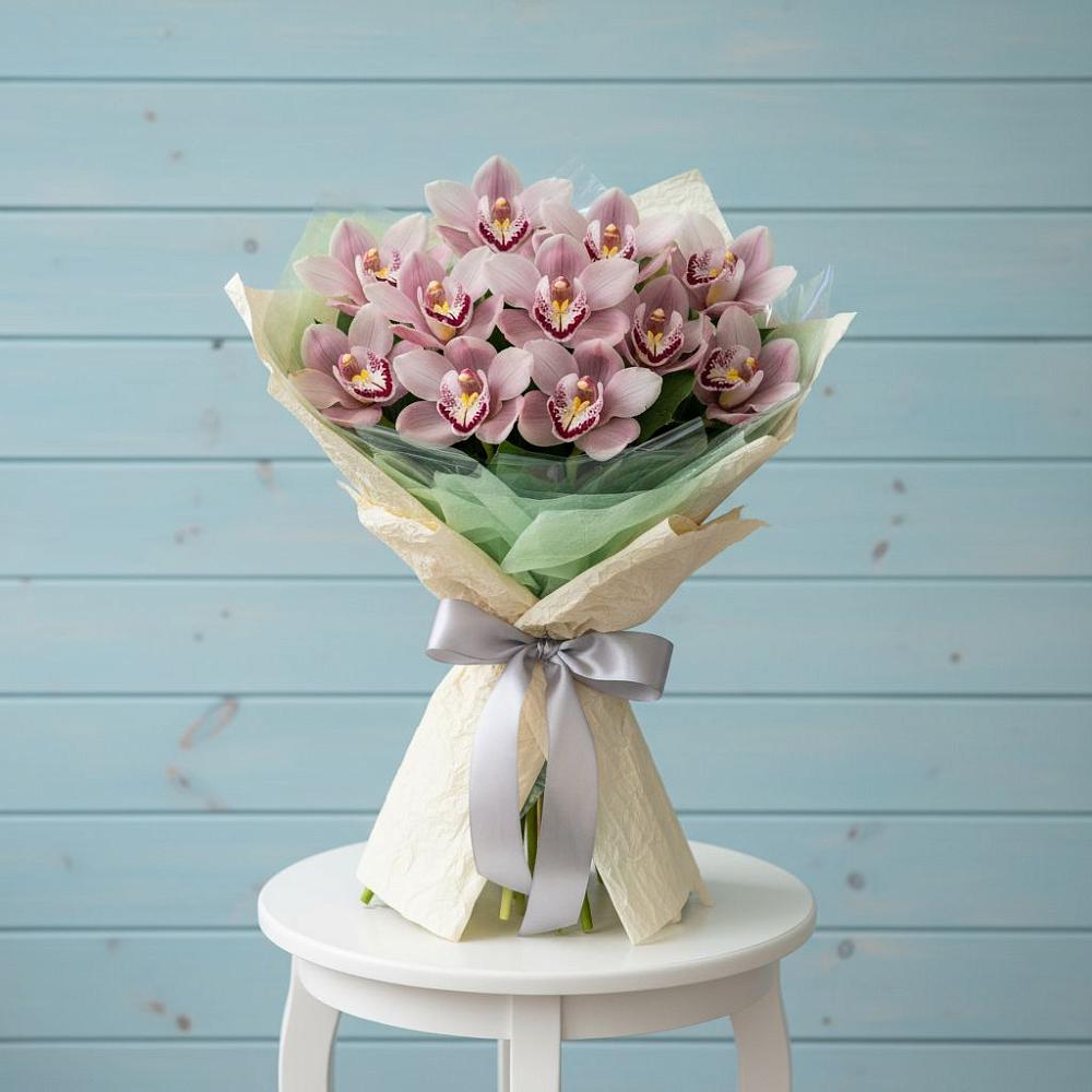 Букет цветов из: Орхидеи и Розы в Юрцово