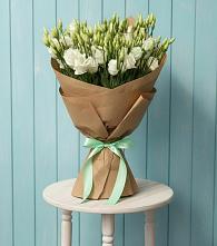 Букет цветов из:  Лизиантусы в Юрцово