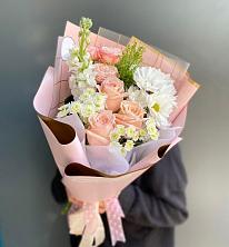 Букет цветов из:  Хризантемы и Розы в Юрцово