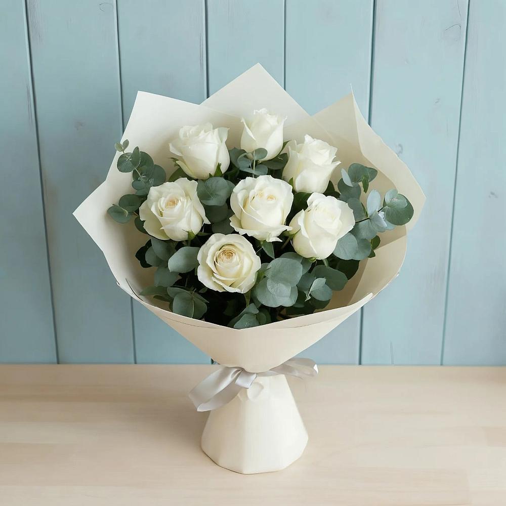 Букет Белые розы в Эвкалипте в Юрцово