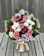 Букет цветов из:  Альстромерии, Гвоздики, Розы и Хризантемы в Юрцово