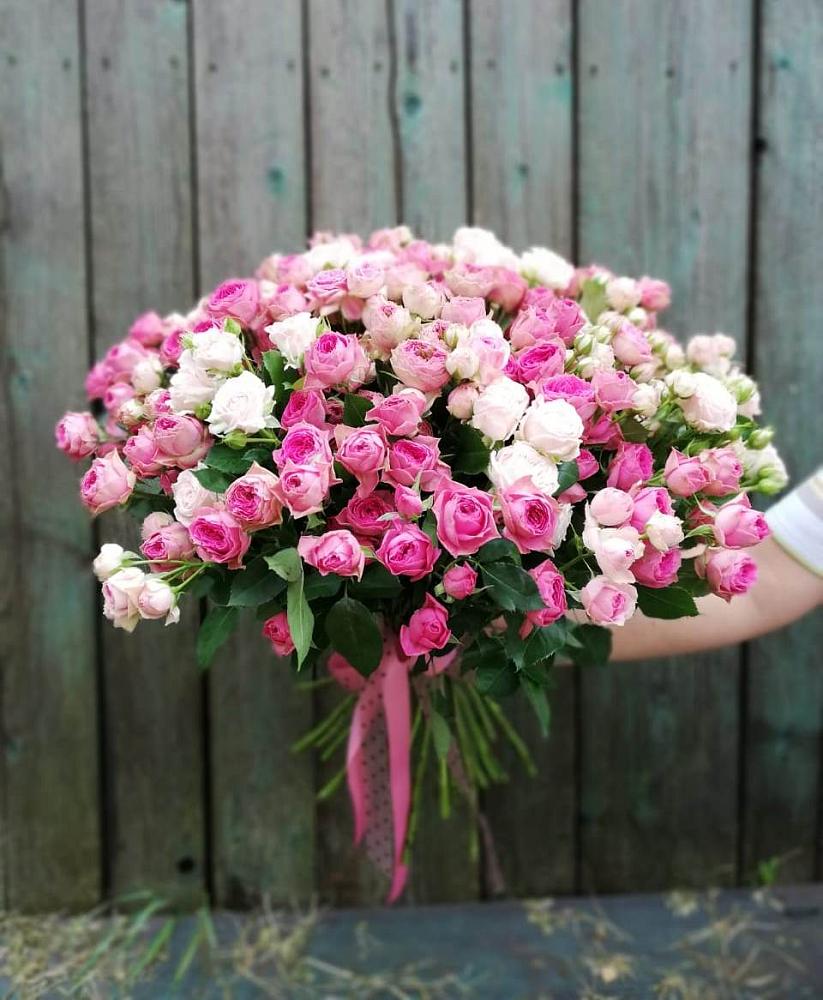 Букет Розовые кустовые розы Натали и Лав Лидия в Юрцово