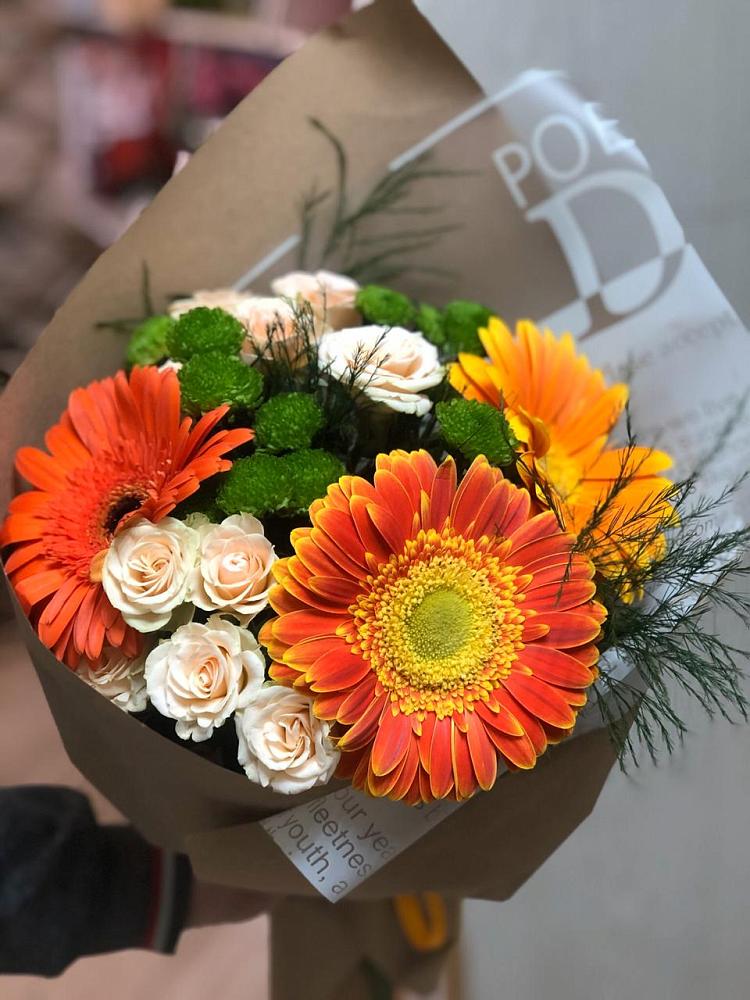 Букет цветов из: Герберы, Хризантемы и Розы в Юрцово